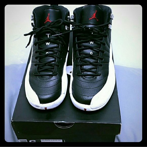 ❌SOLD❌ Air Jordan Playoff 12s Size 6Y/ Womens 7.5