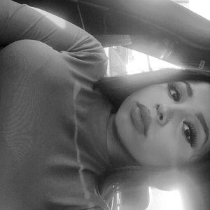 Meet your Posher, Rose