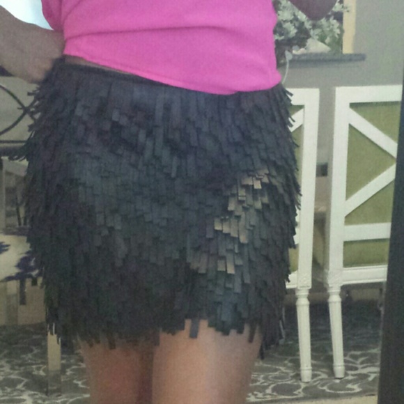 Black skirt - Picture 2 of 2