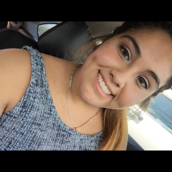 Meet your Posher, Monica