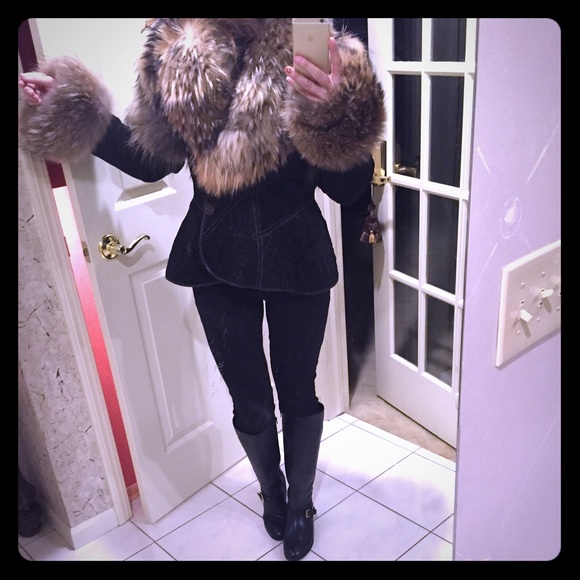 Genuine raccoon fur / real grand A leather