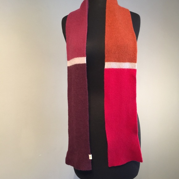 Eddie Bauer skinny scarf - Picture 2 of 2