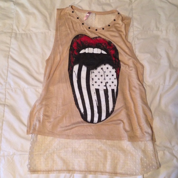 Cream Lips Tank