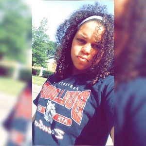 Meet your Posher, Alexis