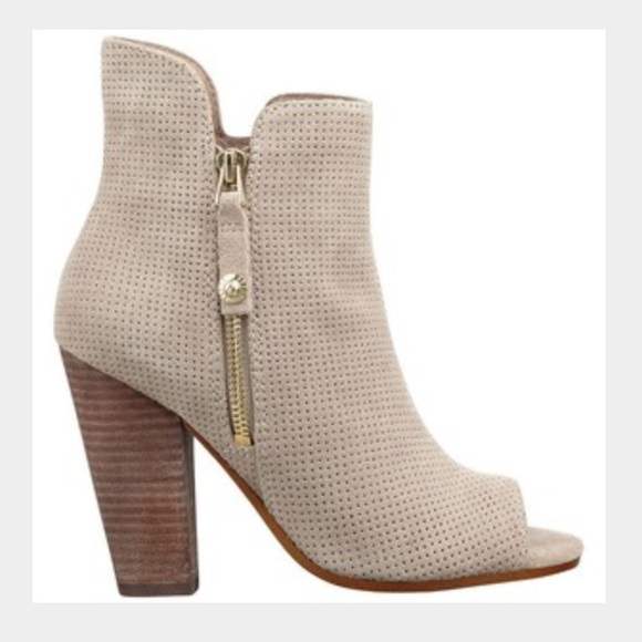 Guess taupe booties