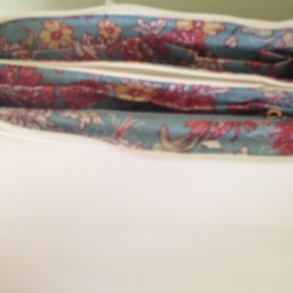 Miss Unique White Crossbody Bag - Picture 3 of 4