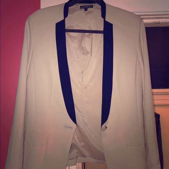 Express Jackets & Blazers - Light pink blazer from express