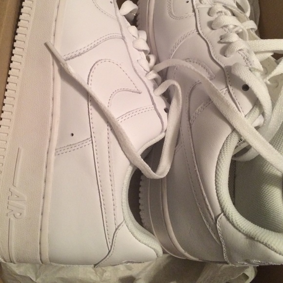 NIKE AIRFORCES