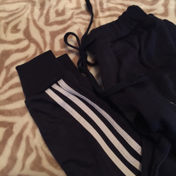 SOLD - Picture 3 of 4