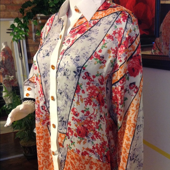 Top - Picture 2 of 2