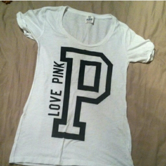 VS pink Tee NEW LISTING