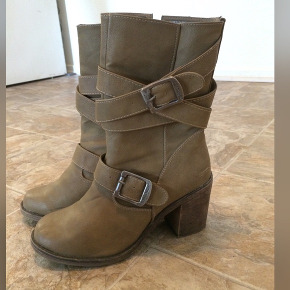 Fall boots