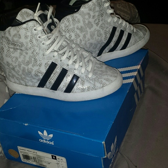 Shoes - 8.5 wedge Adidas