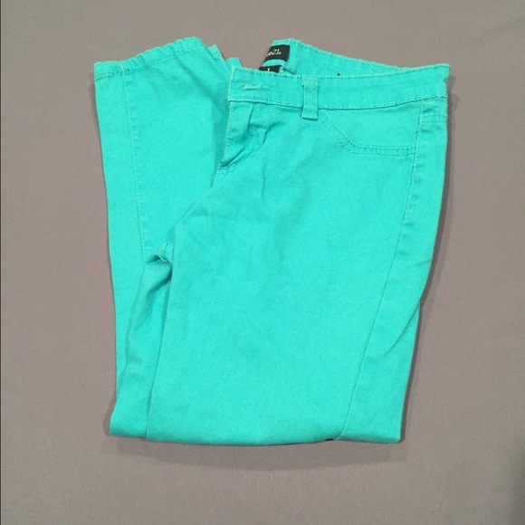 Rue21 jegging style capris