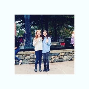 Meet your Posher, Lily