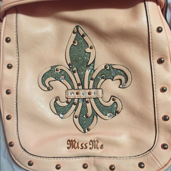 Miss me cross body purse