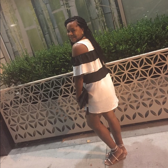 Meet your Posher, Janekia - Picture 3 of 3