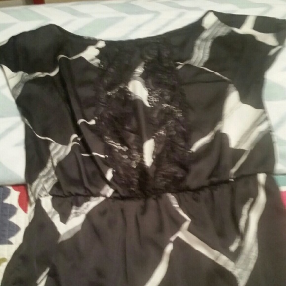 Top - Picture 2 of 2
