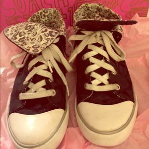 Black Coach shoes size 8!
