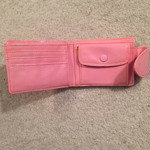 Pink Wallet - Picture 3 of 4