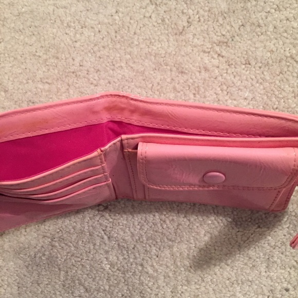 Pink Wallet - Picture 4 of 4