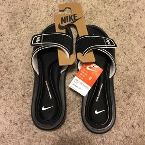 Nike Women's Comfort Slides