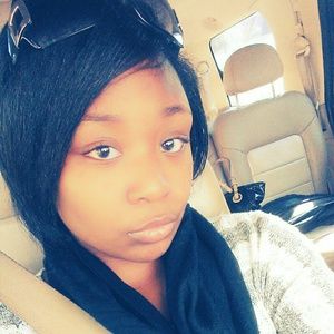 Meet your Posher, Naomi