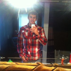 Meet your Posher, Dustin