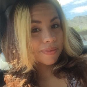 Meet your Posher, Vanessa