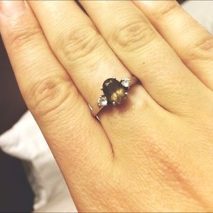Size 8 sterling silver and gem ring