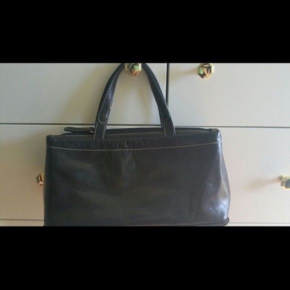 Authentic kenneth cole satchel