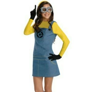 Famale Minion costume