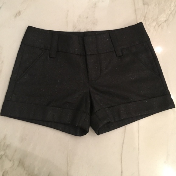 Alice + Olivia black shorts size 0