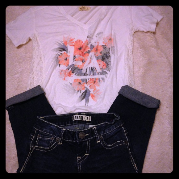 Zanadi capris👖& Hollister shirt🌺 - Picture 1 of 4