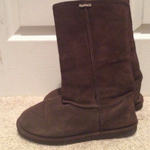 Bear paw chocolate brown boots