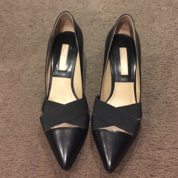 Michael Kors black pumps