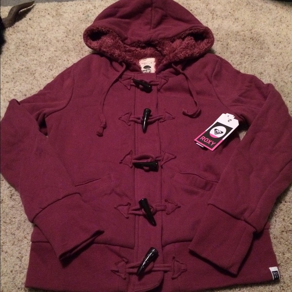 NWT Roxy burgundy toggle hooded sweatshirt