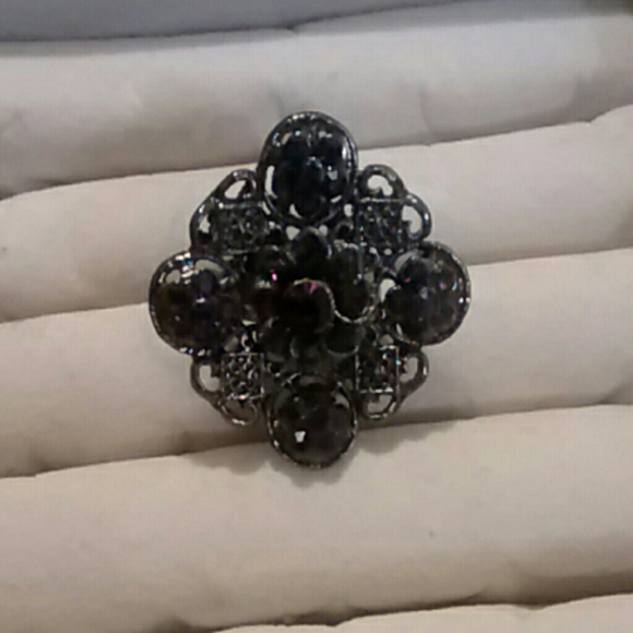 Ring - Picture 1 of 1