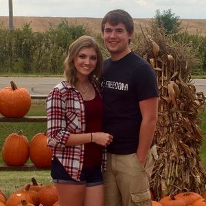 Meet your Posher, Marissa