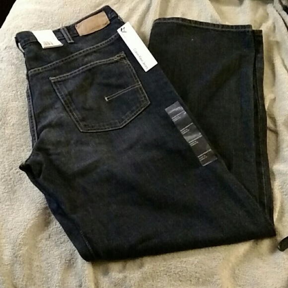 Men's relaxed straight leg jeans