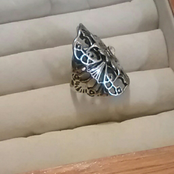 Ring - Picture 2 of 2