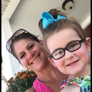 Meet your Posher, Christy