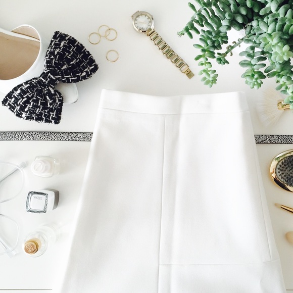 KEEPING | J. Crew | Ivory Flared Mini Skirt - Picture 2 of 3