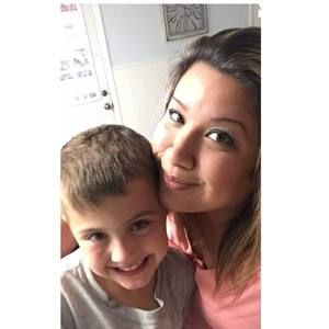 Meet your Posher, Marisa