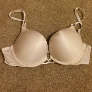 Victoria's Secret Miraculous Plunge Push-Up Bra