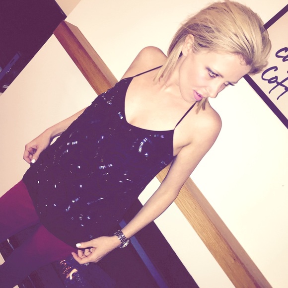 🆒Stunning 325 America designer top! sequined😀 - Picture 1 of 4