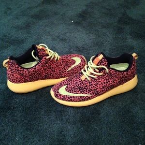 Cheetah Roshe Runs.