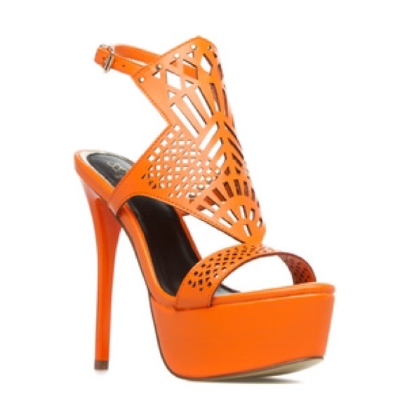 Shoes - Picture 3 of 3