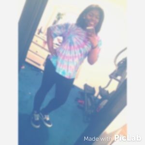 Meet your Posher, Tiara