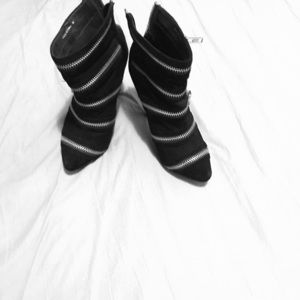 Aldo boots with zipper details Sz 9